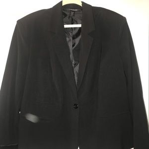 Ladies Ashley Stewart Black Blazer